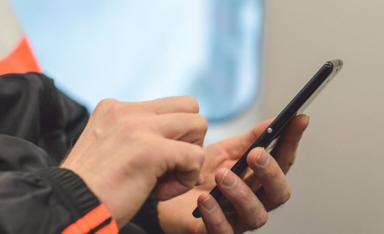 5 Mobile Marketing Strategies to Attract Customers