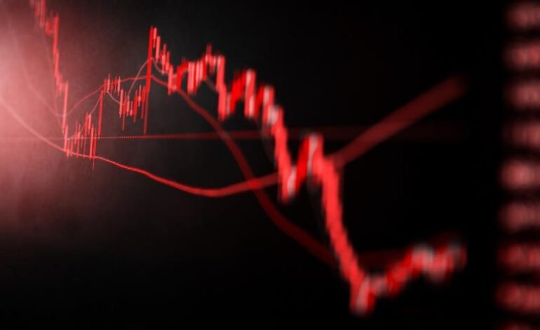 Bitcoin Faces Technical Challenges Amid NASDAQ Movements