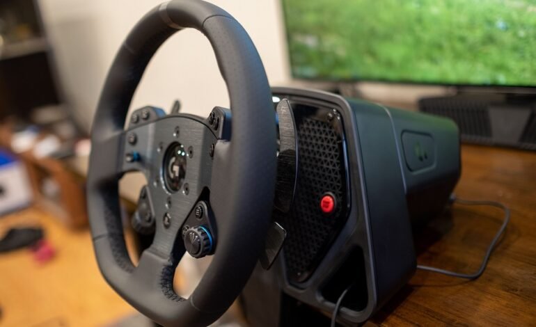 Logitech's new professional gaming steering wheel - Feel every vibration