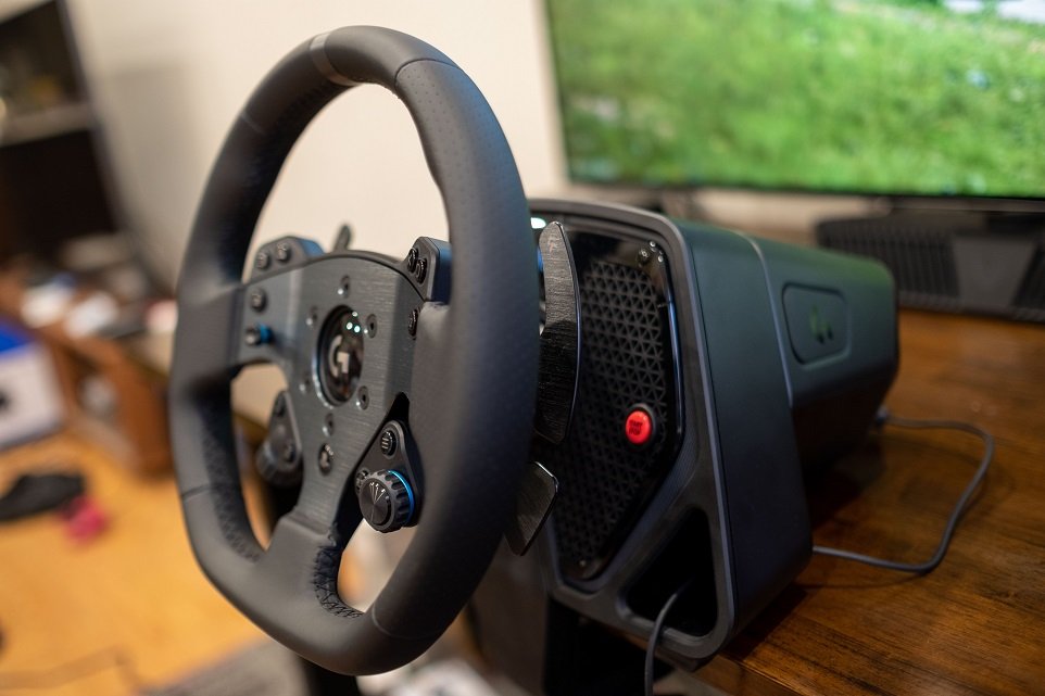 Logitech’s new professional gaming steering wheel – Feel every vibration