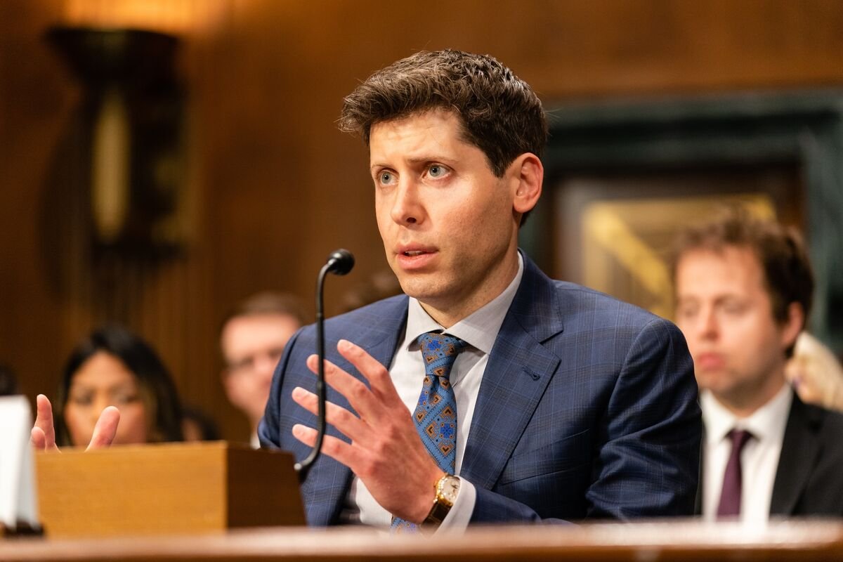 Sam Altman Meets US Lawmakers Amid AI Regulation Debate