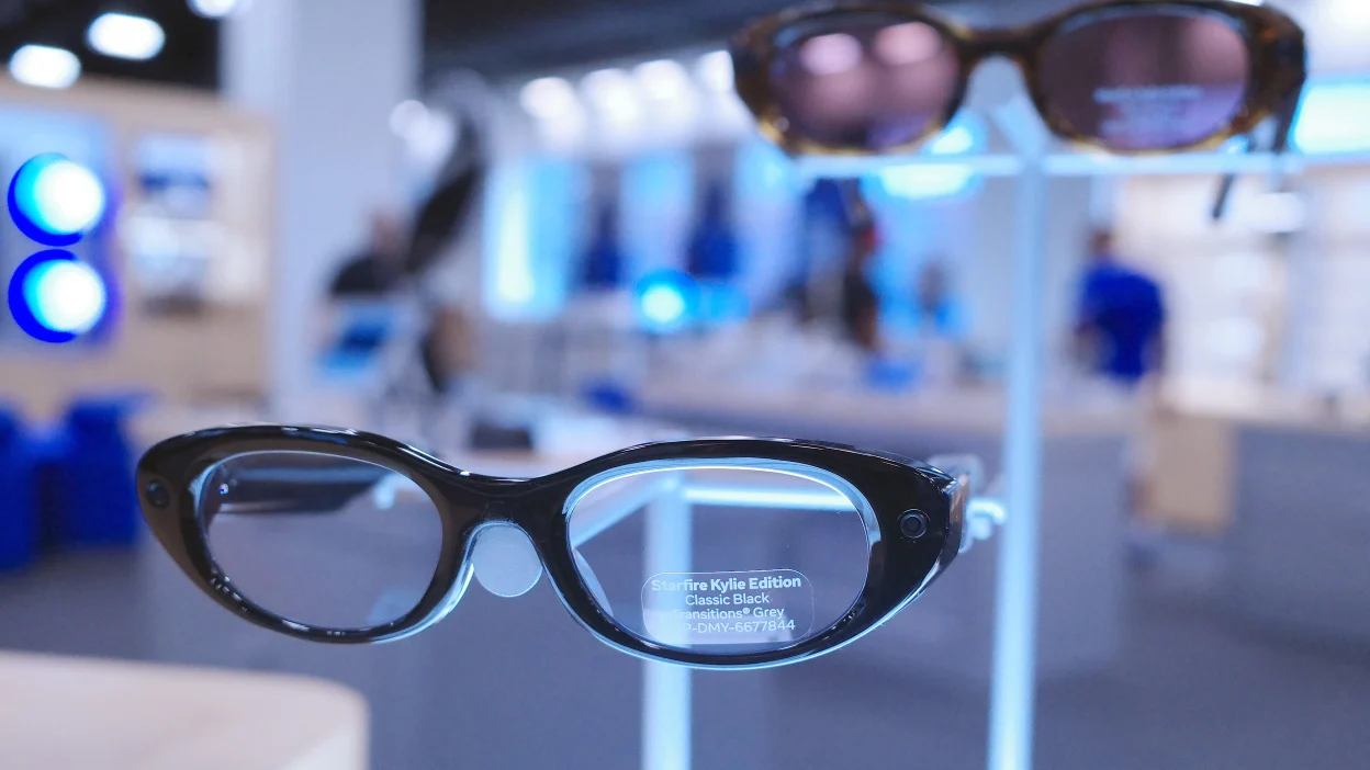 Meta’s Camera-Free AI Glasses Target Wearable Privacy Concerns