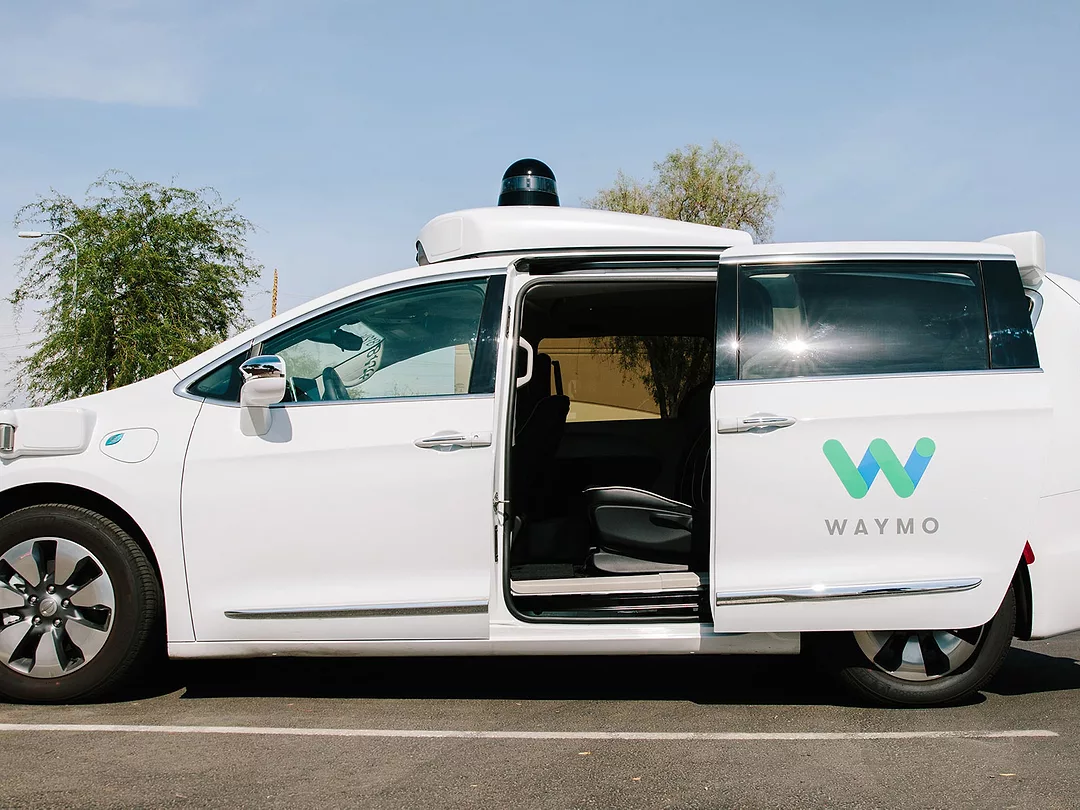 Waymo Hits 500,000 Paid Robotaxi Rides a Week as Self-Driving Cars Scale Up